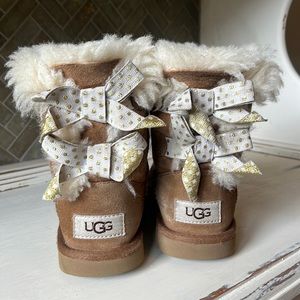 Girls UGG Bailey Bow boot 12